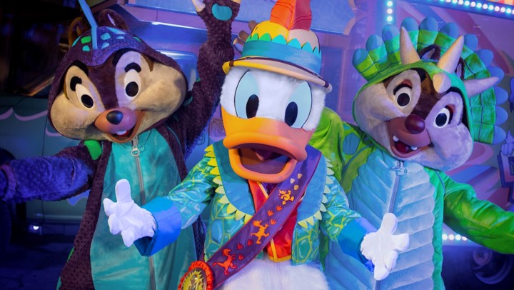 Donald's Dino-Bash a festa do Pato Donald no parque Disney's Animal Kingdom  - Indo Pra Orlando