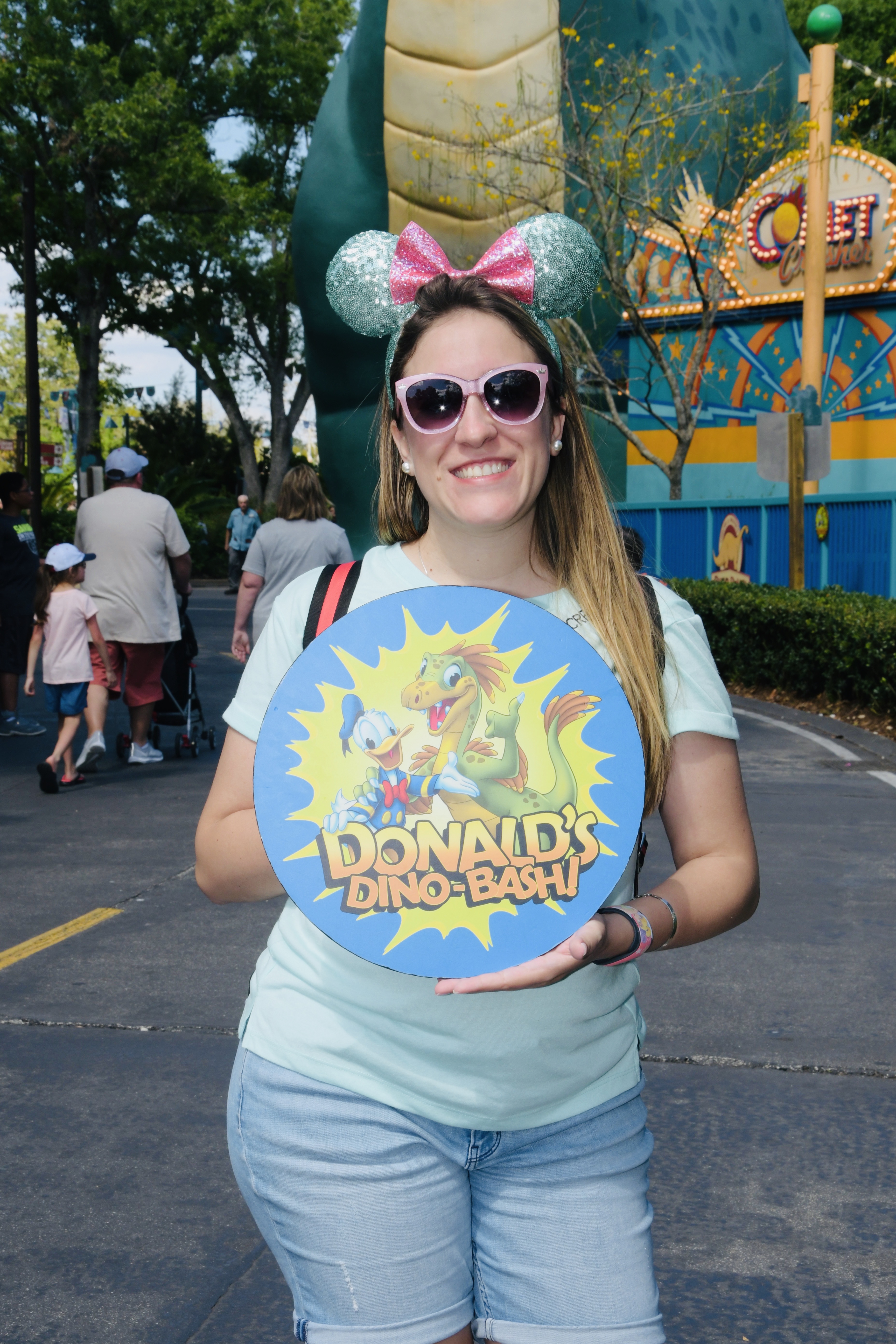 Donald's Dino-Bash a festa do Pato Donald no parque Disney's Animal Kingdom  - Indo Pra Orlando