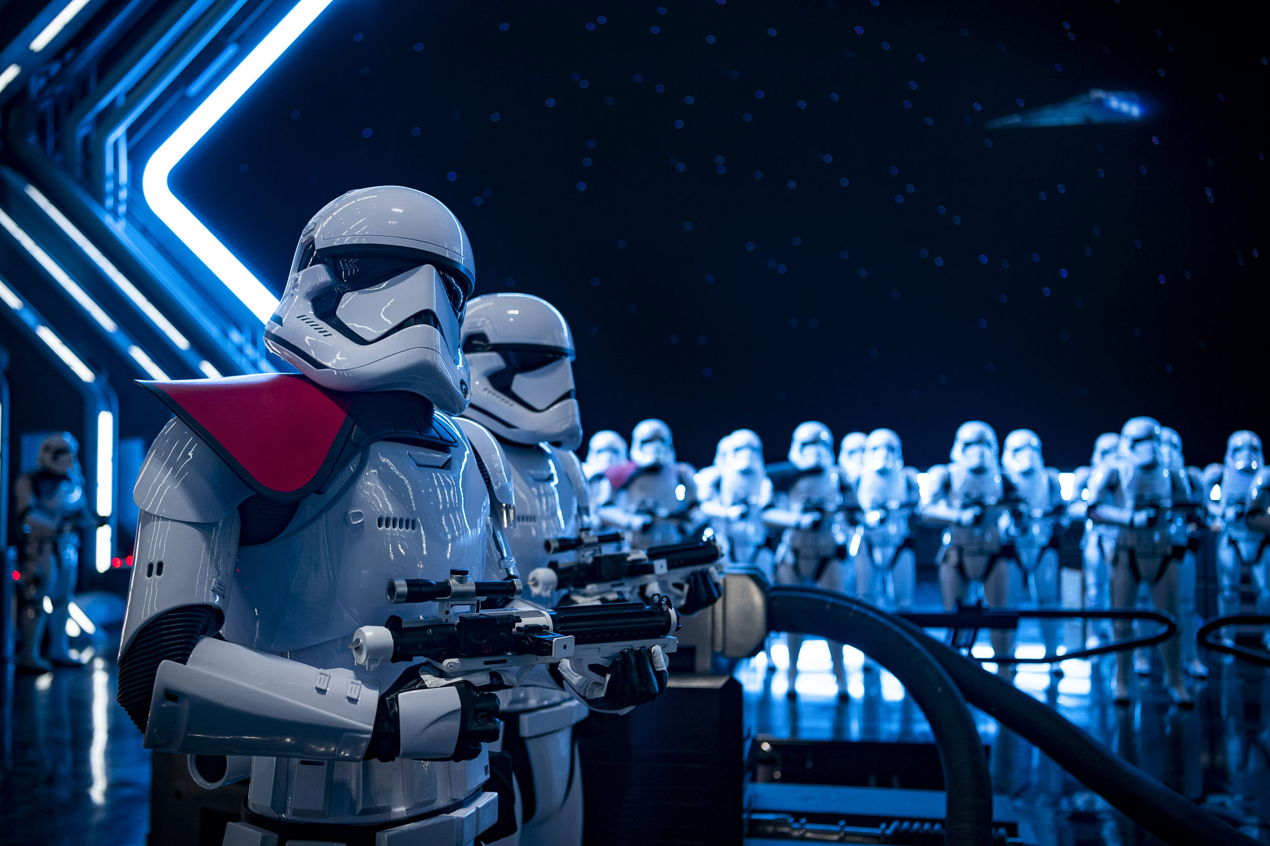 Atra o Star Wars Rise Of The Resistance Indo Pra Orlando