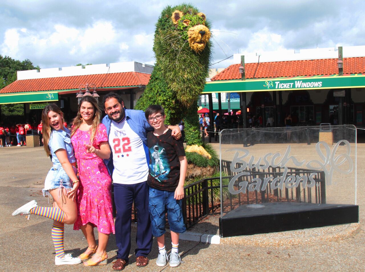 Partiu América – Comédia brasileira gravada no Busch Gardens Tampa Bay estreia hoje